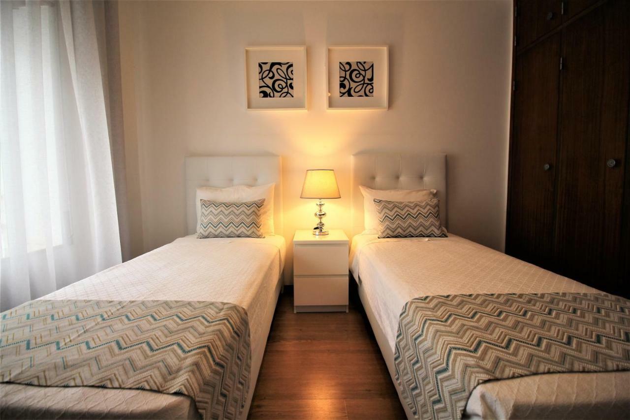 Apartamentos Gaivota Holidays Nazaré Esterno foto