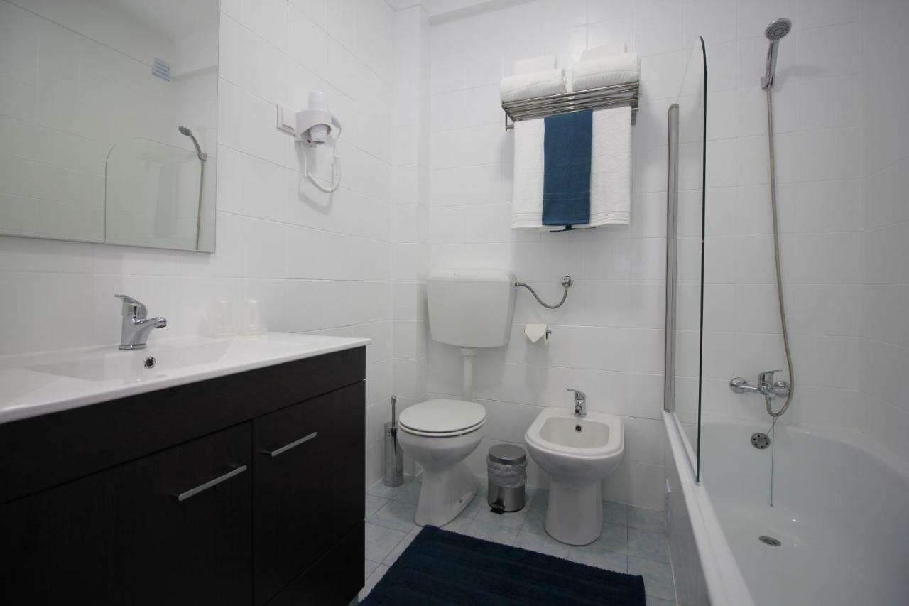 Apartamentos Gaivota Holidays Nazaré Esterno foto