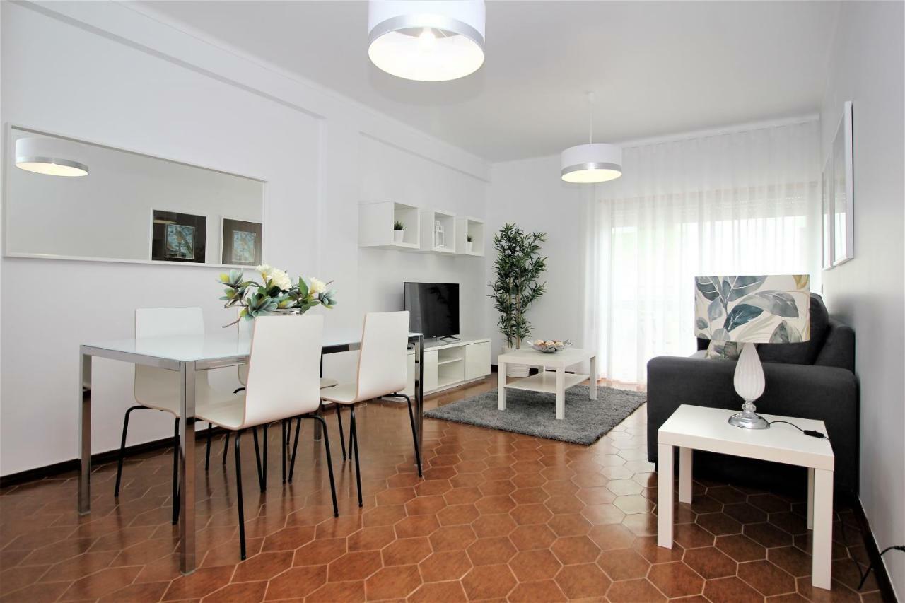 Apartamentos Gaivota Holidays Nazaré Esterno foto